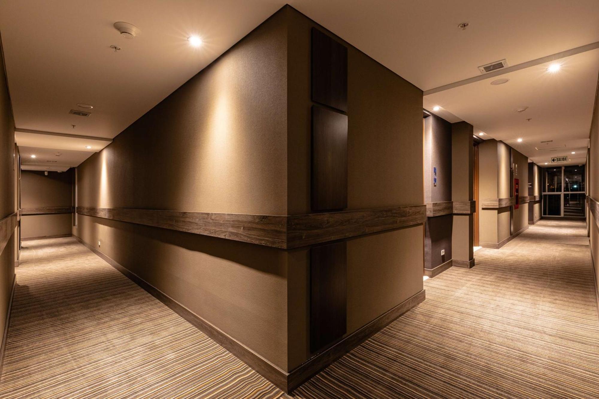 ホテル Hampton By Hilton アレキパ エクステリア 写真