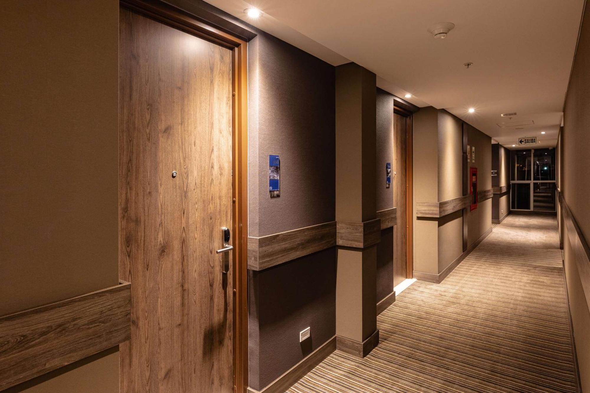 ホテル Hampton By Hilton アレキパ エクステリア 写真