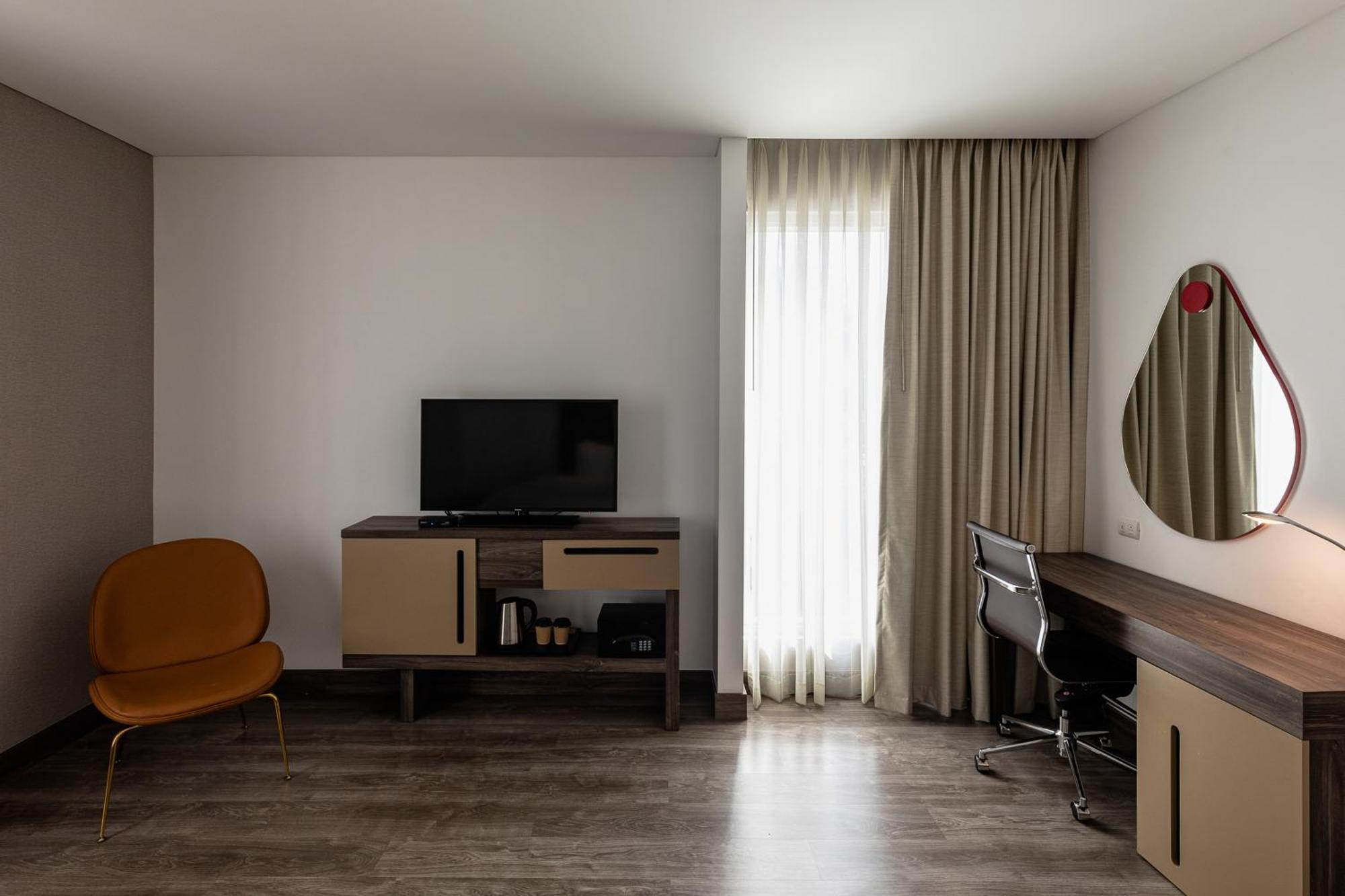 ホテル Hampton By Hilton アレキパ エクステリア 写真